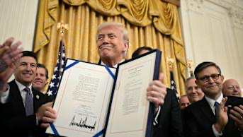 President Trump Signs Stablecoin Bill Into Law, Biggest Victory For Crypto Industry