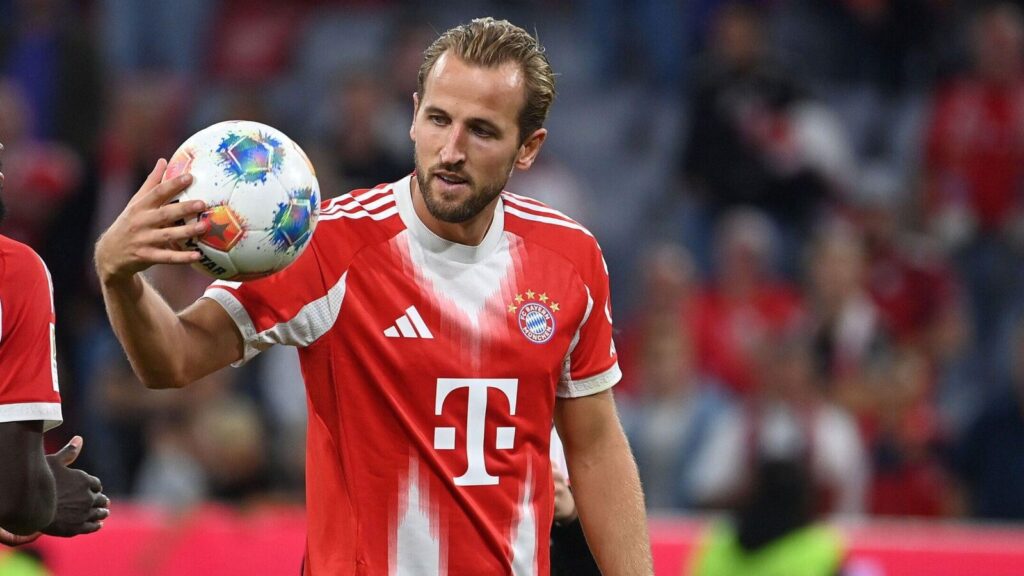 10 Fastest Players To Score 100 Goals For One Club